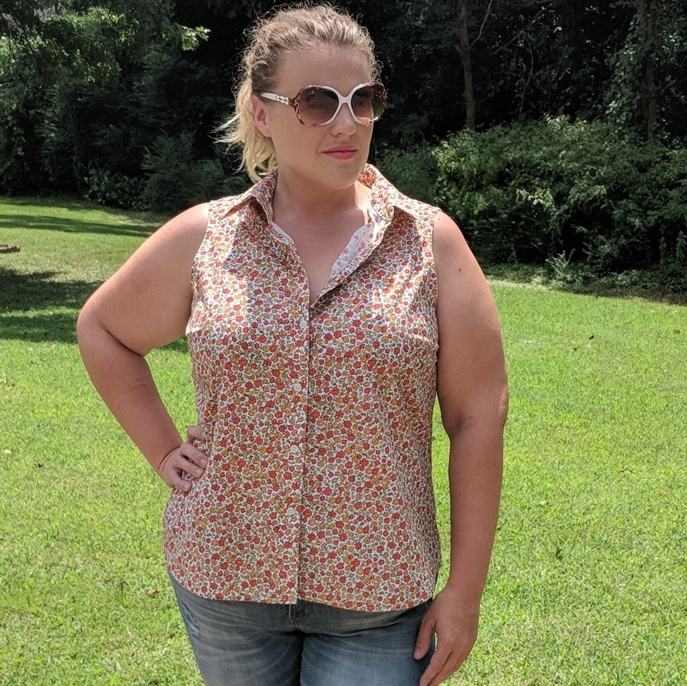 Vintage Floral Sleeveless Buttondown